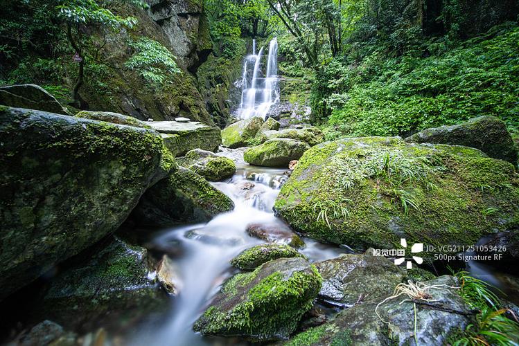 山间小溪