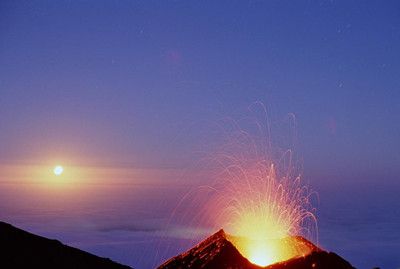 梦见火山爆发