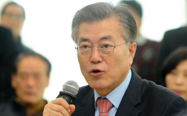 韩国民调机构公布最新大选调查 文在寅支持率居首