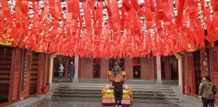 杭州哪个寺庙可以求签算命,杭州算命最灵的寺庙